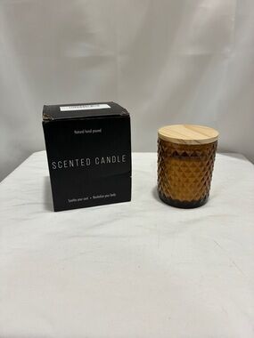 Scented Candle in Amber Glass with Wooden Lid - Unbranded NWT